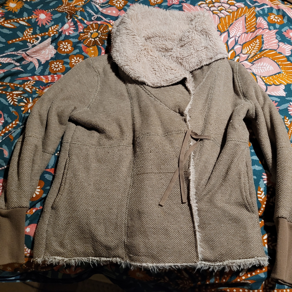 JACK. Women's Tan Sherpa-Lined Jacket